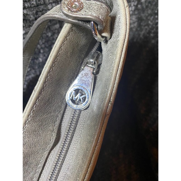 Michael Kors Webster Quilted Crossbody Clutch - Picture 4 of 4